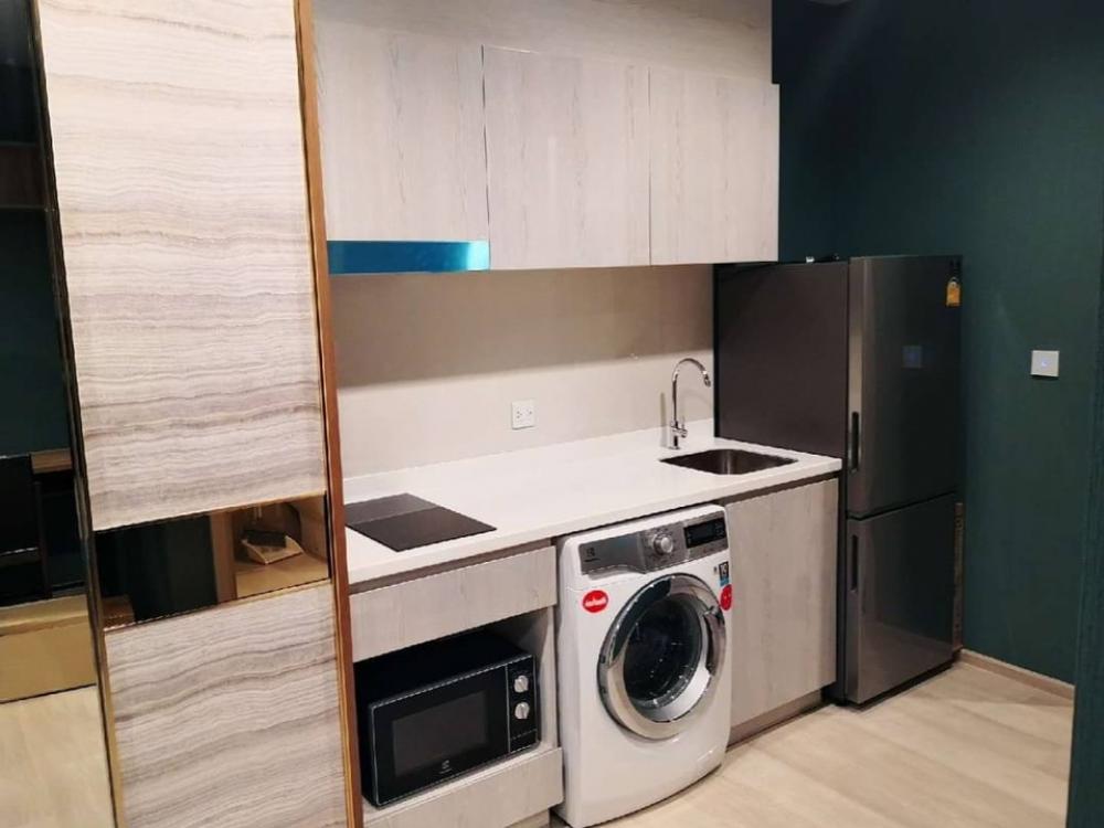 Life One Wireless - High Floor Studio Apartment Near Phloen Chit