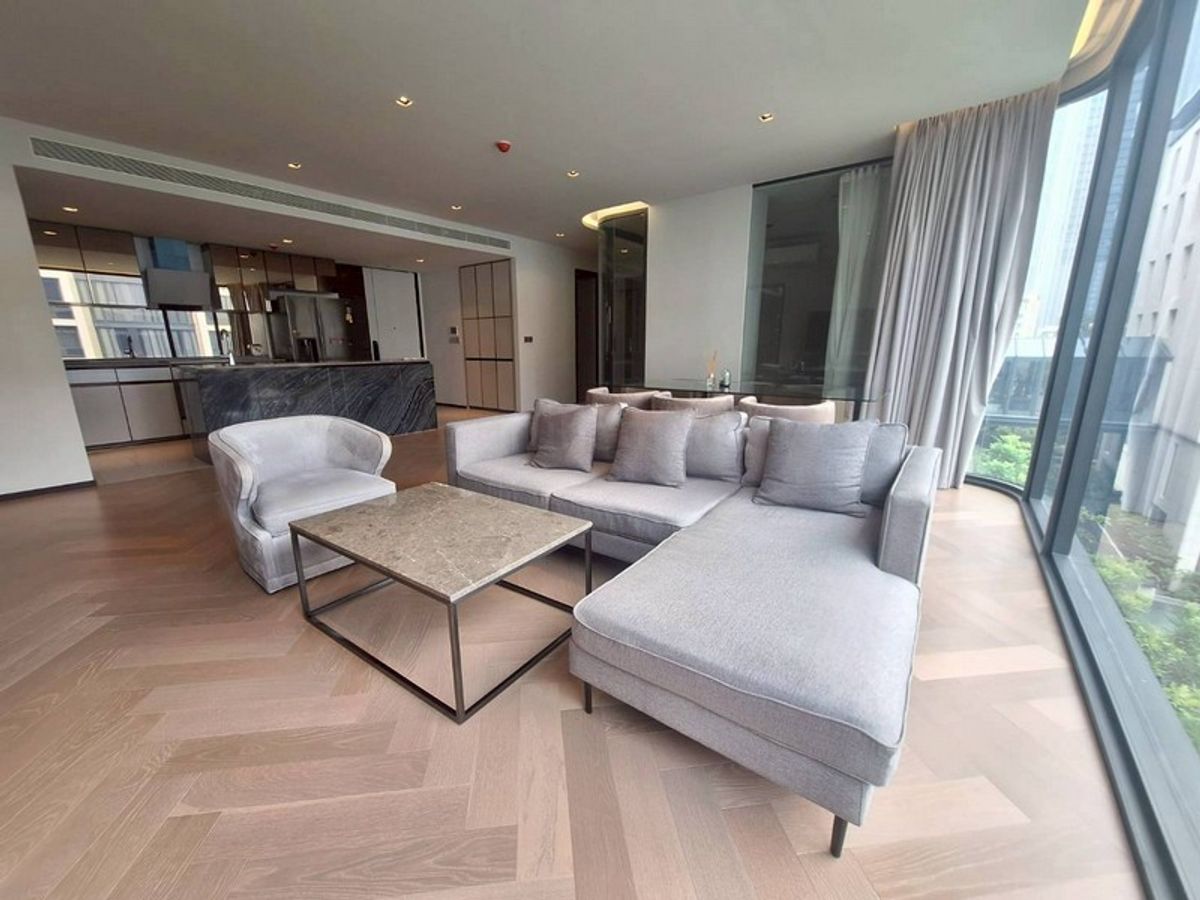Spacious 3-Bedroom Condo at The Reserve 61 Hideaway with Pool View