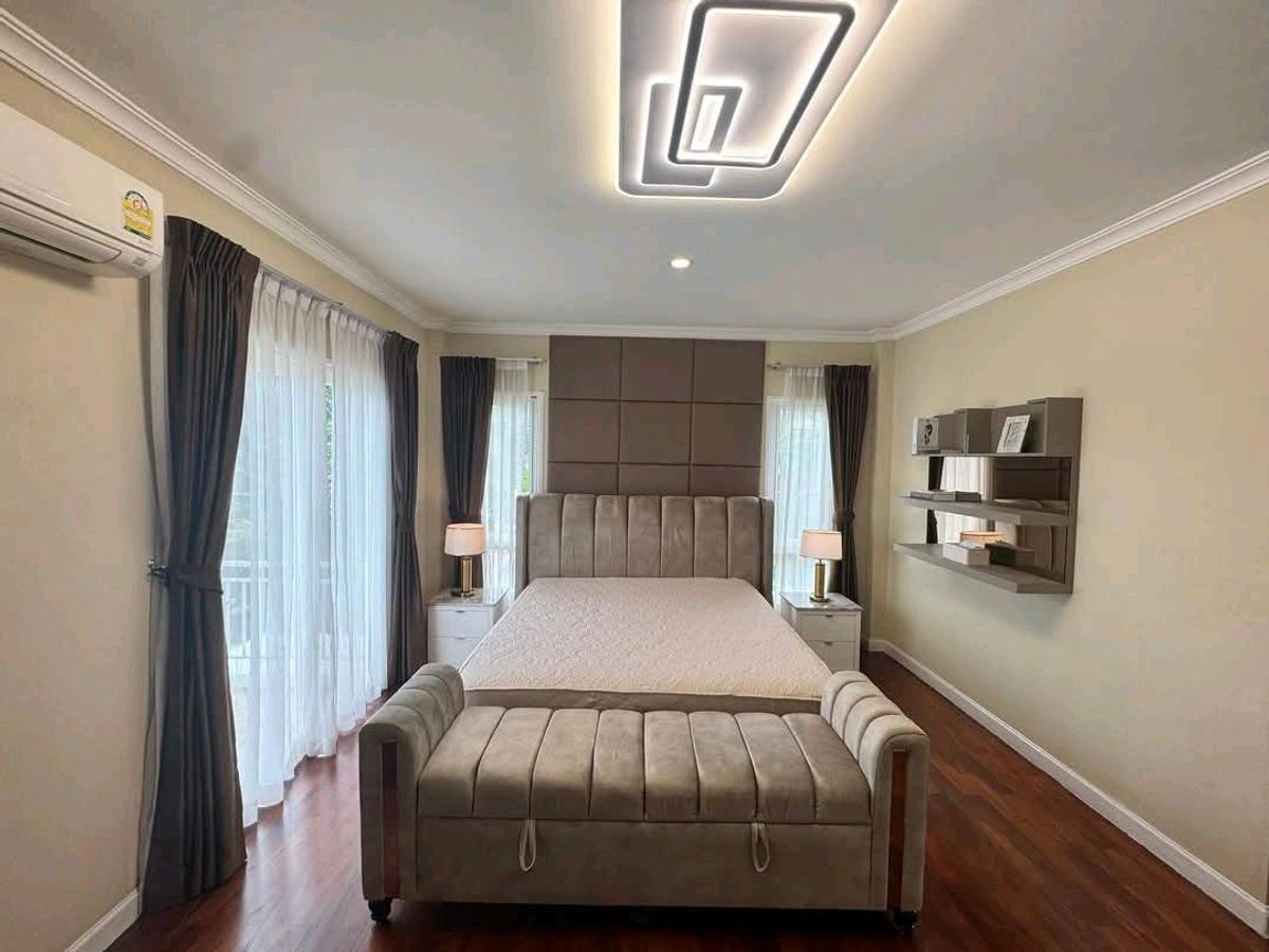 Fully Furnished 2-Story House near Rama 9 with Multiple Amenities
