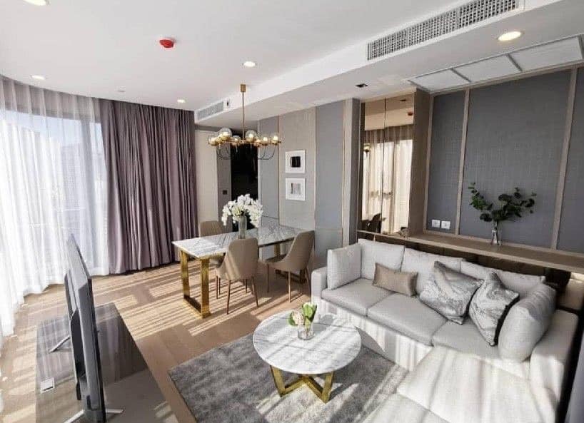 Ashton Chula - Silom Rental Apartment near MRT Samyan