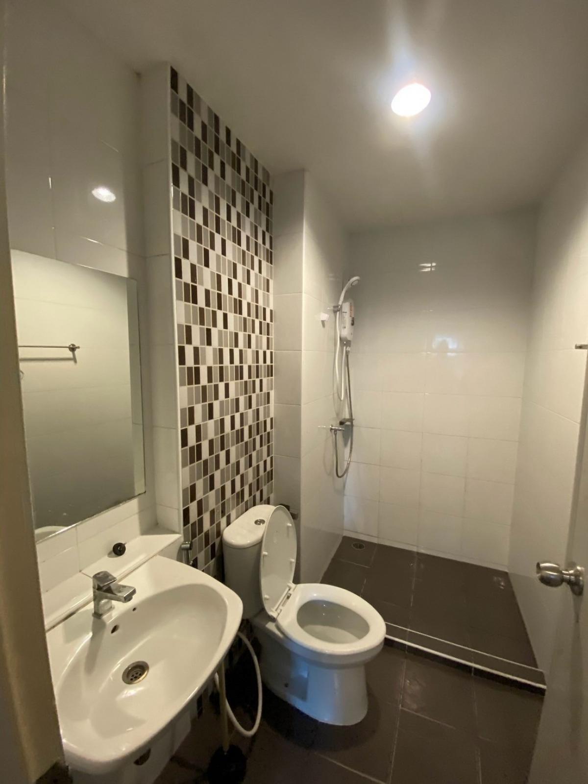 Beautiful 1st Floor Room at The Kith Lite Bangkadi-Tiwanon Condo