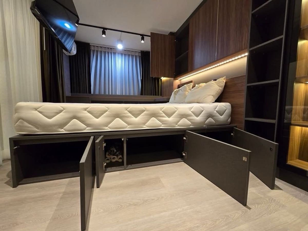 Ideo Charan 70 River View - Duplex Apartment with River View