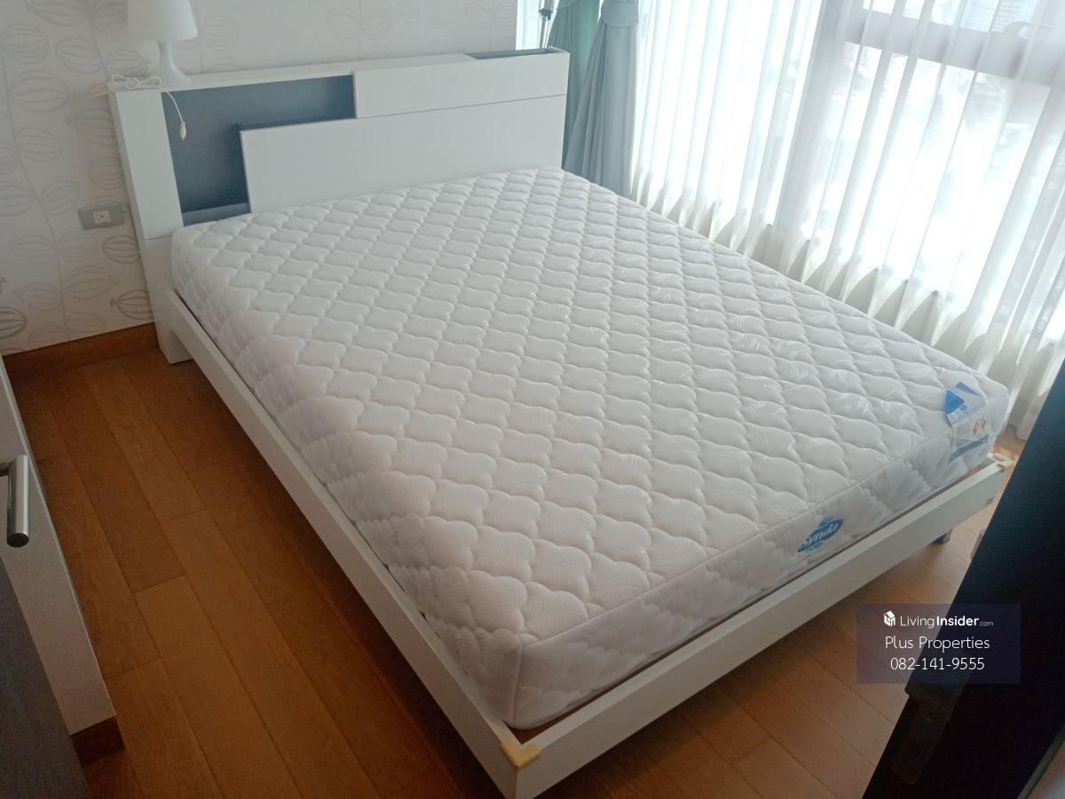 Beautiful 1-bedroom apartment at The Lumpiny 24 near BTS Phrom Phong