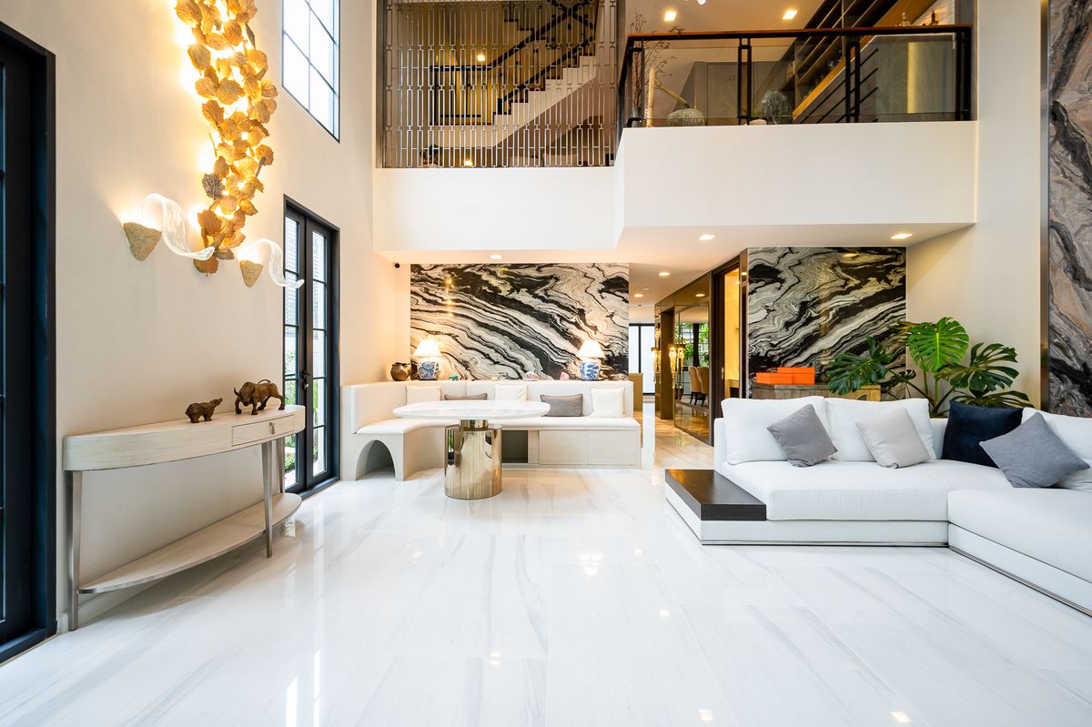 5-Storey Townhouse with Elevator in Sukhumvit 31