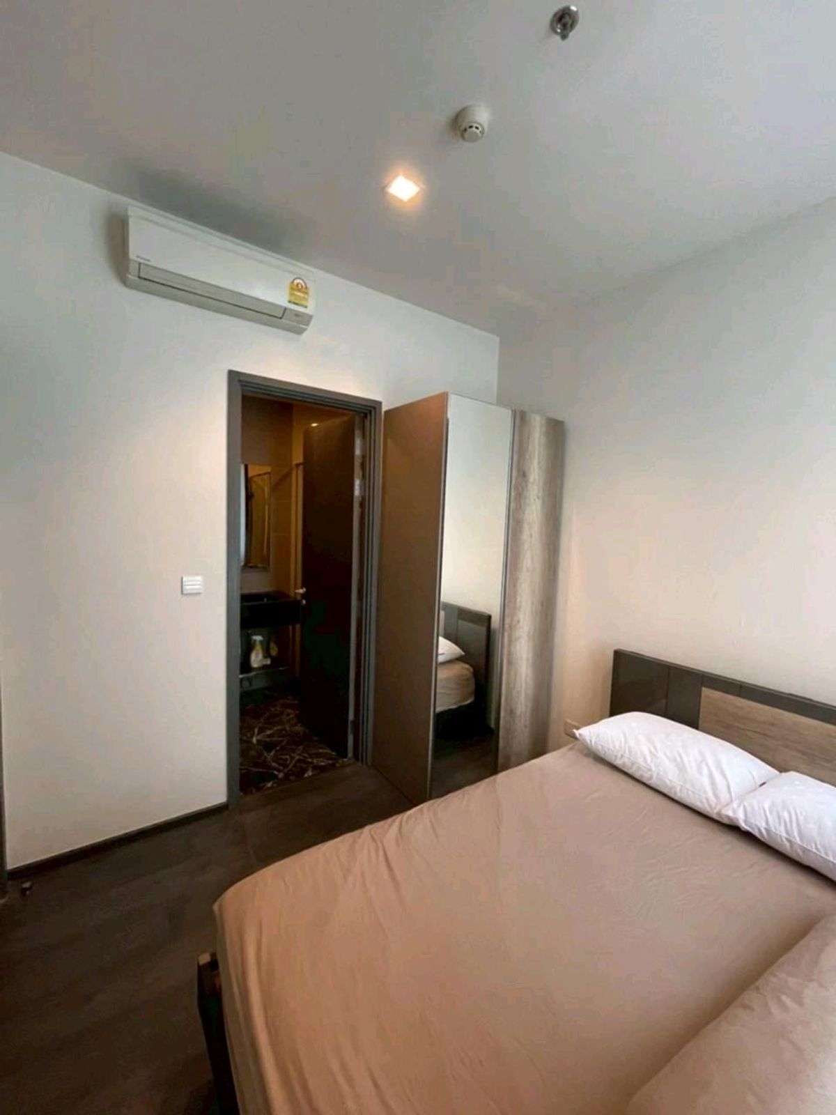 Edge Sukhumvit 23 - 1 Bedroom Fully Furnished Apartment