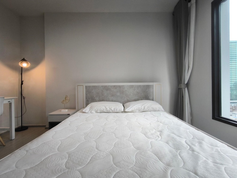 1 Bedroom Condo near MRT Rama 9, 32 SQ.M, 19th Floor