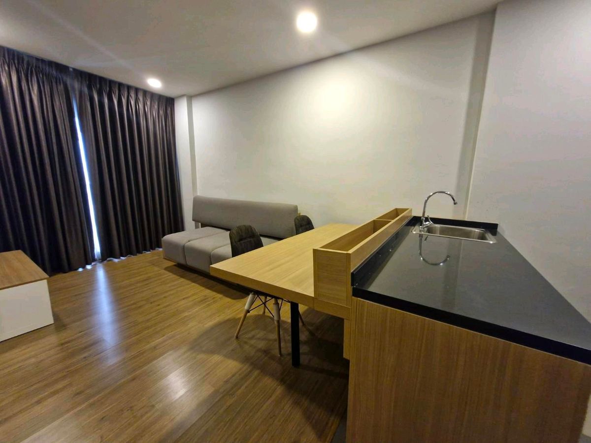 Condo near Chaengwattana, 35.81 sq.m., 1 bedroom, fully furnished