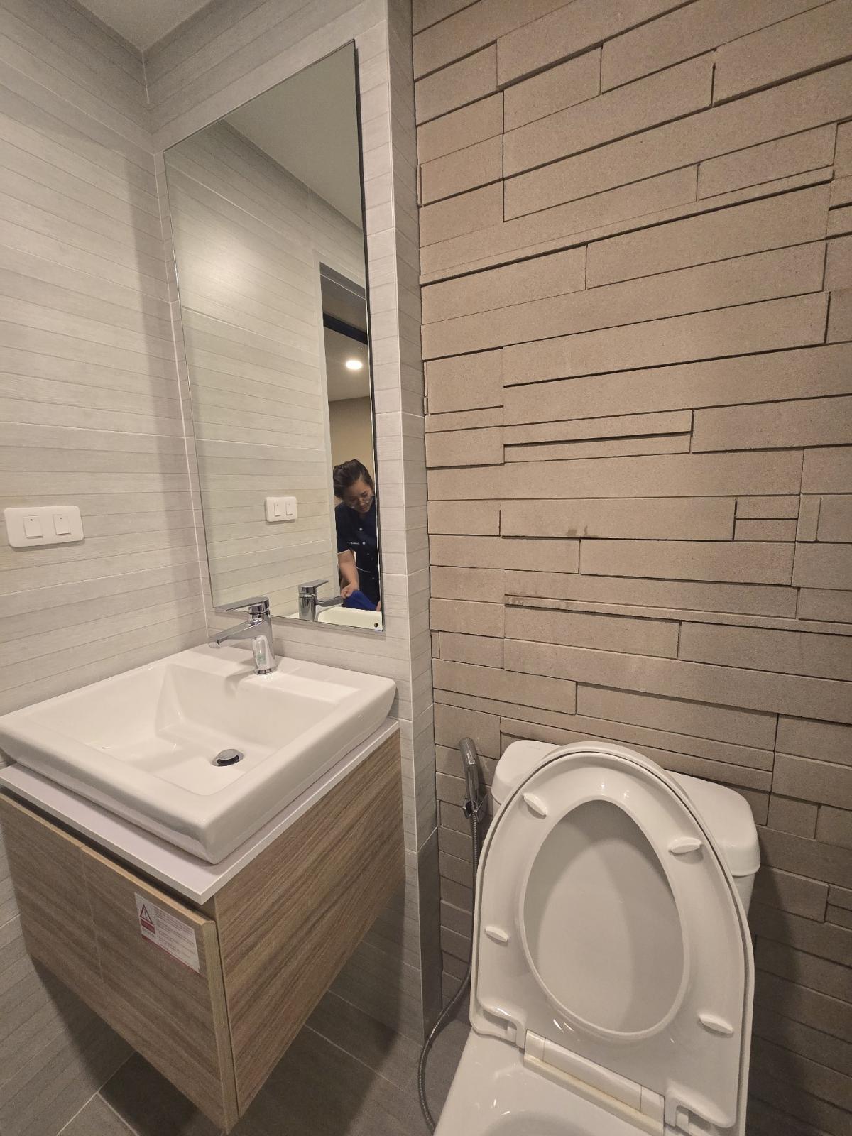 Corner Studio Condo at THE CUBE SOUTH Chaengwattana, Fully Furnished