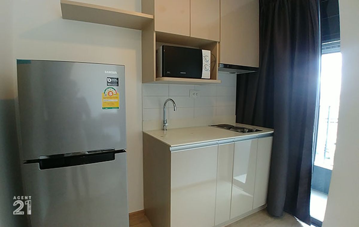 Studio Apartment near MRT Samyan Station, Fully Furnished