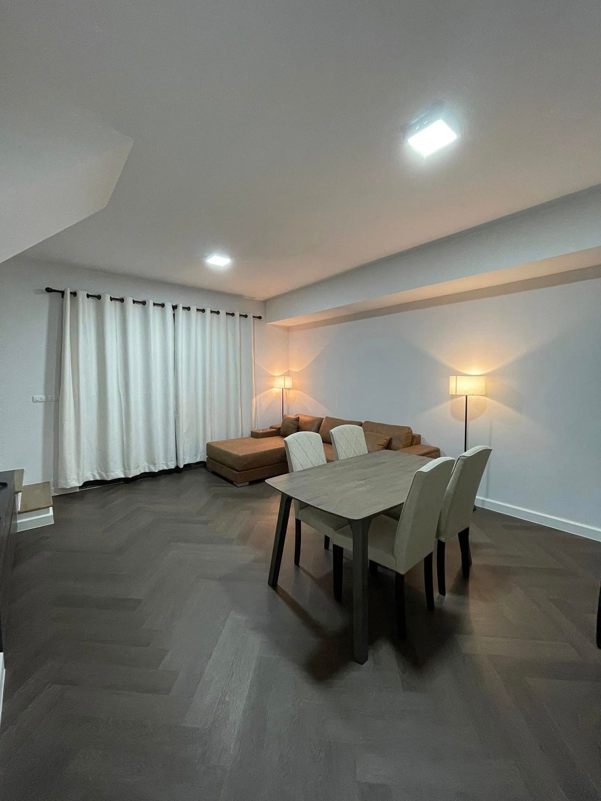 Fully Furnished 3-Bedroom Rental with Parking