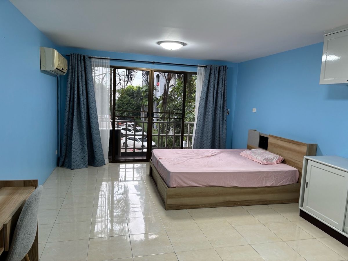 Condo for Rent at Sriwara Garden Condominium - Convenient Location