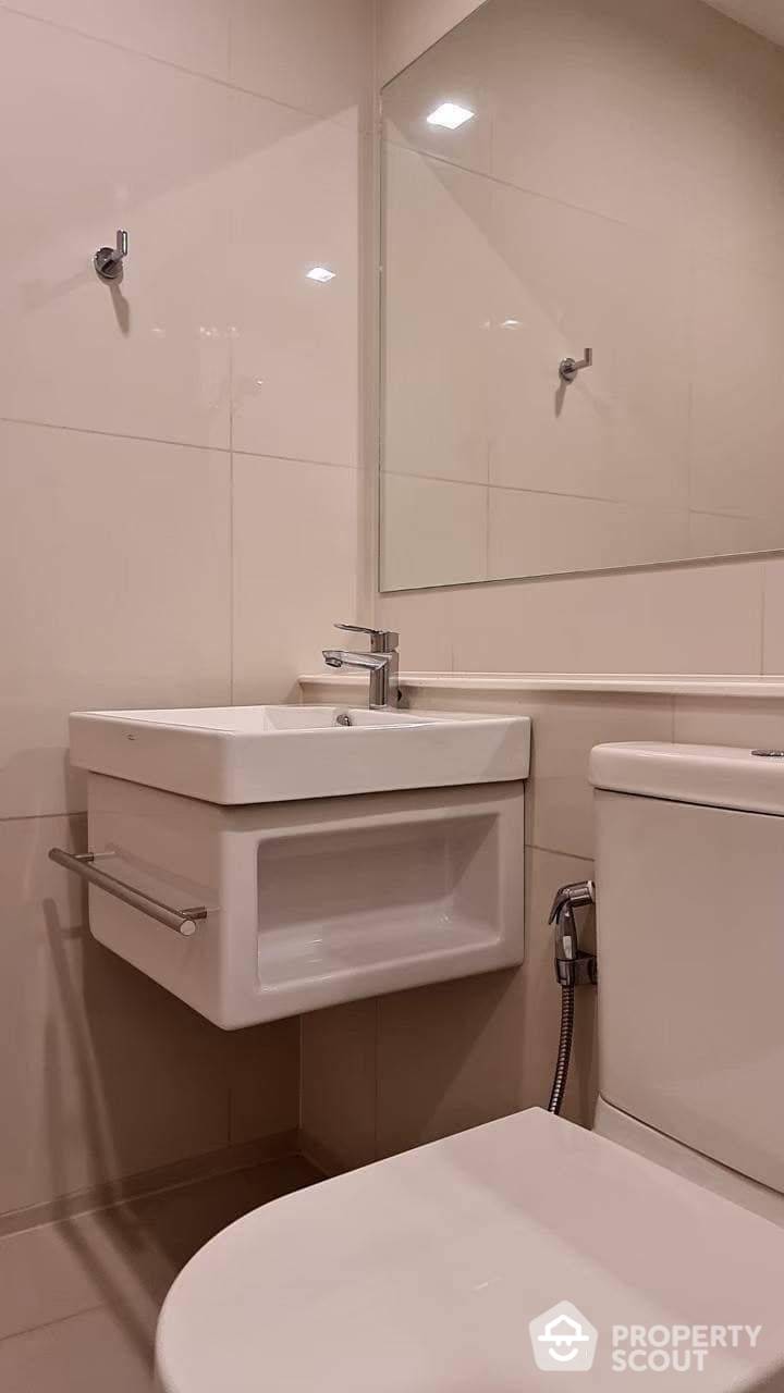 Fully Furnished 1-Bedroom Condo at Life One Wireless