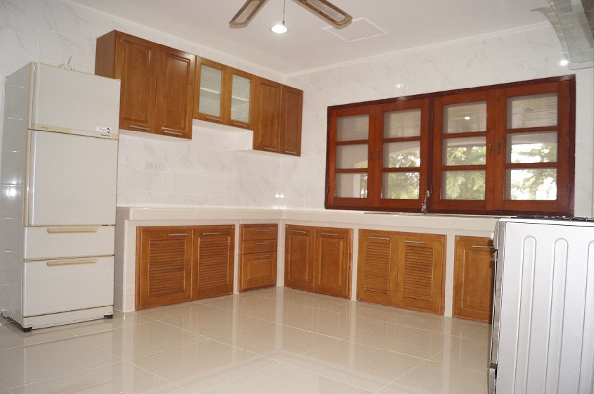 Bangna Lake Side Villa 2 - Spacious 2-Villa Property Near Mega Bangna