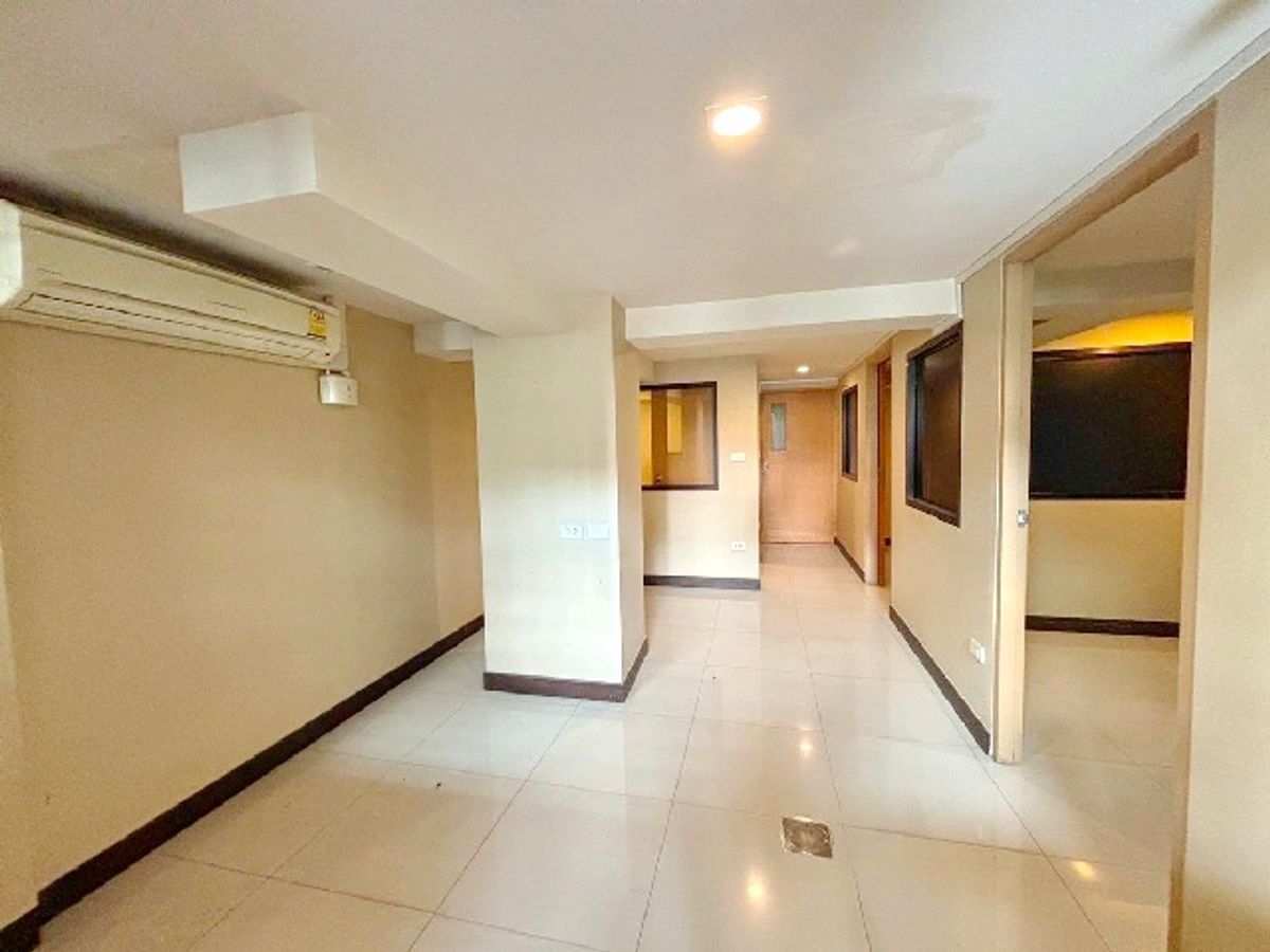 2 Bedroom Apartment Near Ramkhamhaeng - Convenient Location