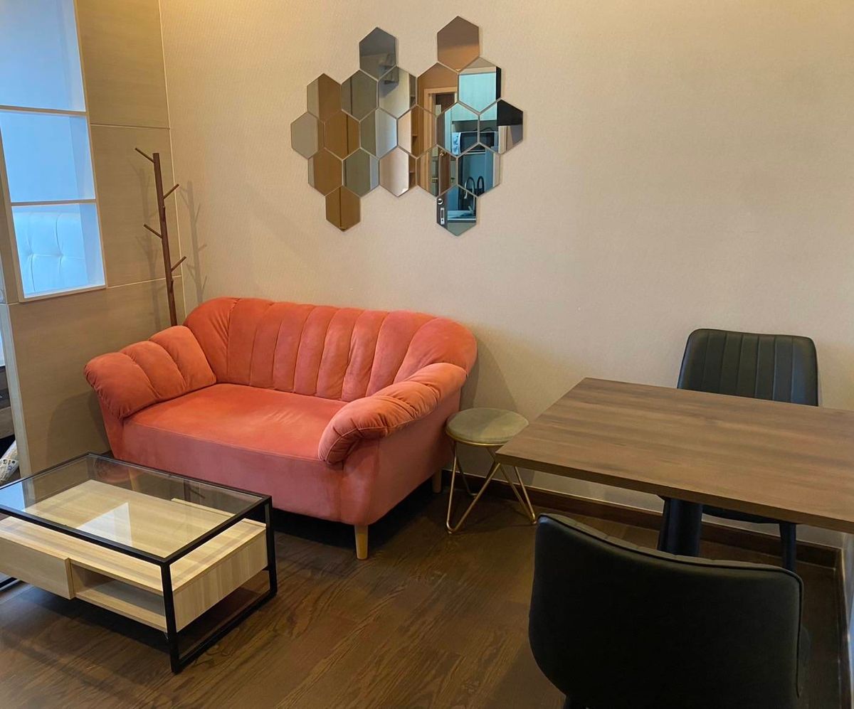 Studio Condo near MRT Petchburi, Fully Furnished