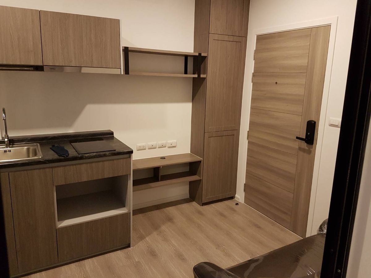 Cozy Condo at Ken Sington near Thepharak Road, Samut Prakan