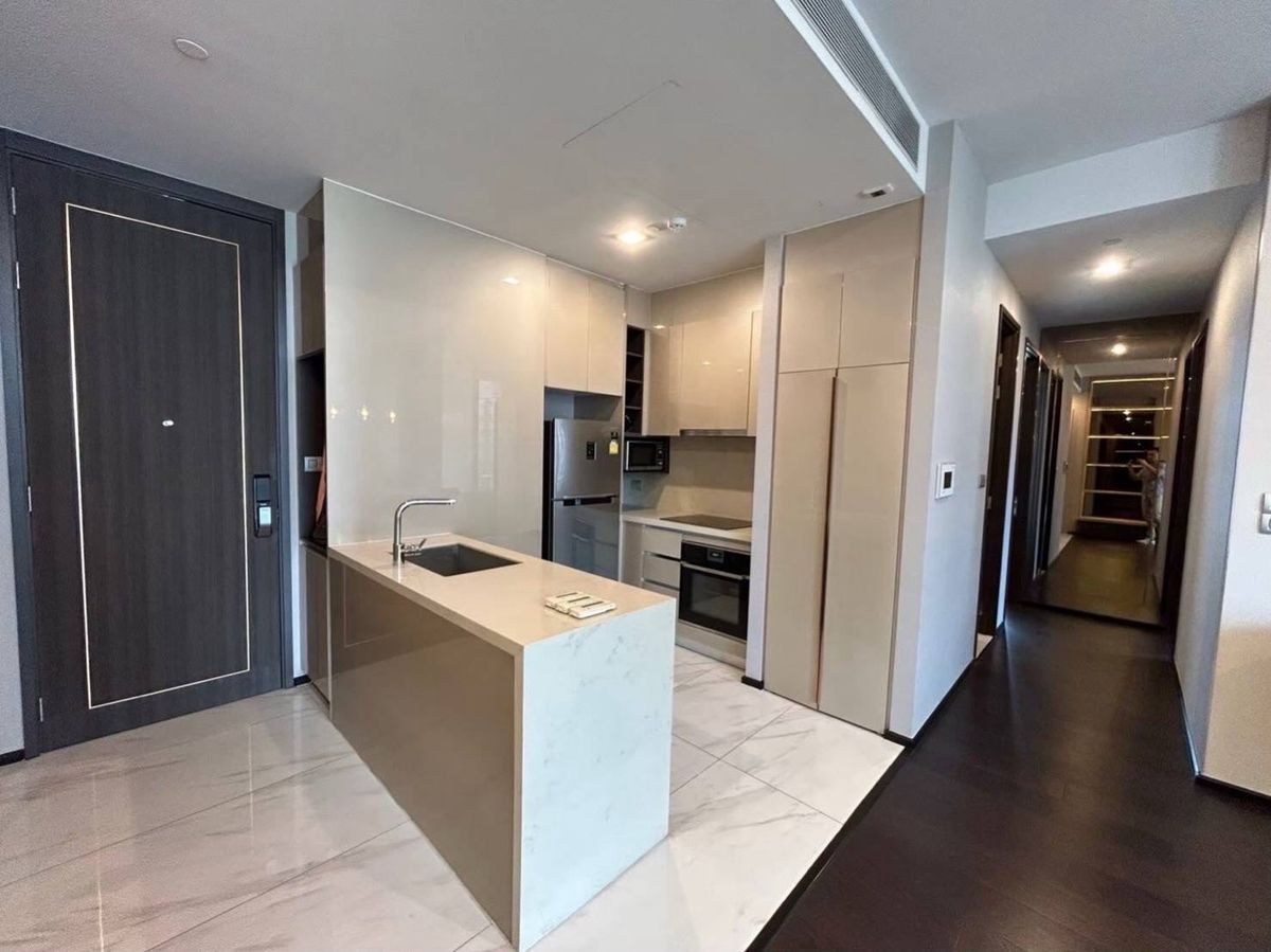Luxurious 2-Bedroom Apartment at LAVIQ Sukhumvit 57, Near BTS Thonglor