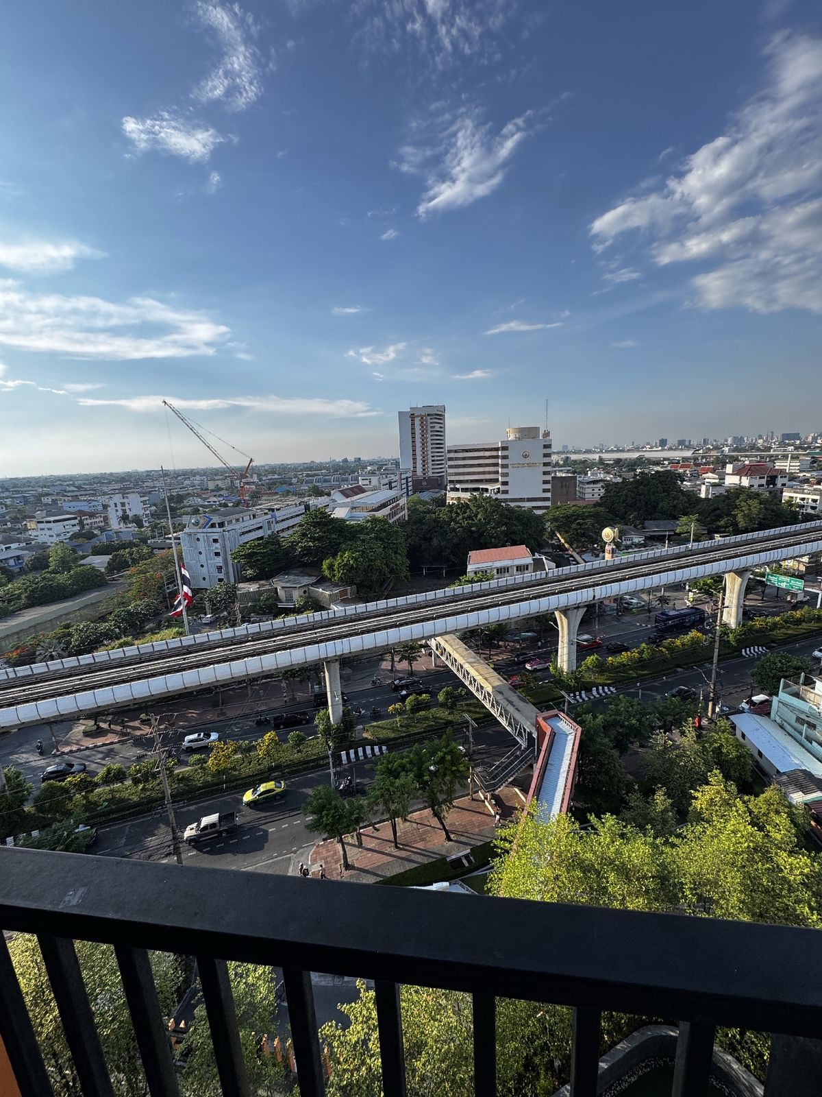 Convenient Condo with Transportation Nearby