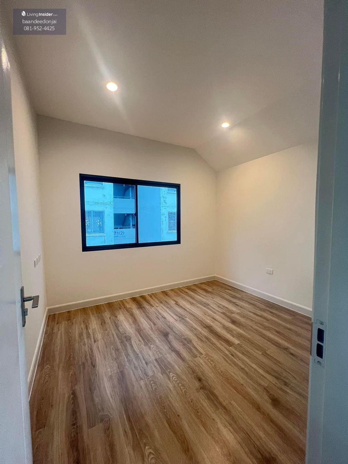 VCom Pound Bangna Detached House - 3 Bedrooms, Close to Expressway