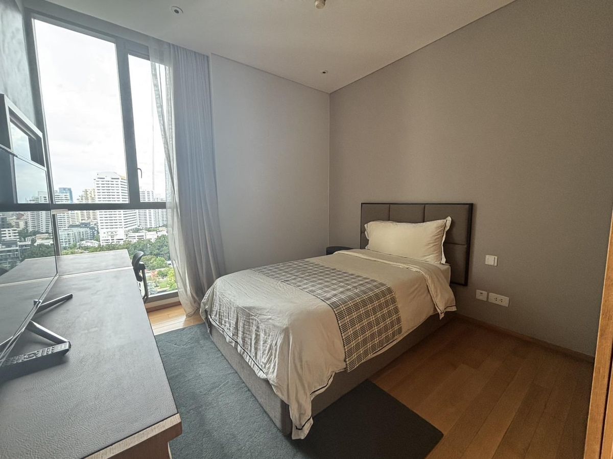 AEQUA Condo near Thonglor BTS - Spacious 2-Bedroom Apartment