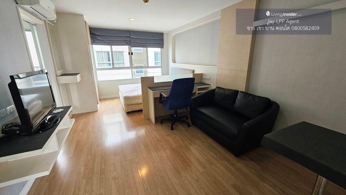 Lumpini Ville Ramkhamhaeng 26 - Compact Condo Near Universities