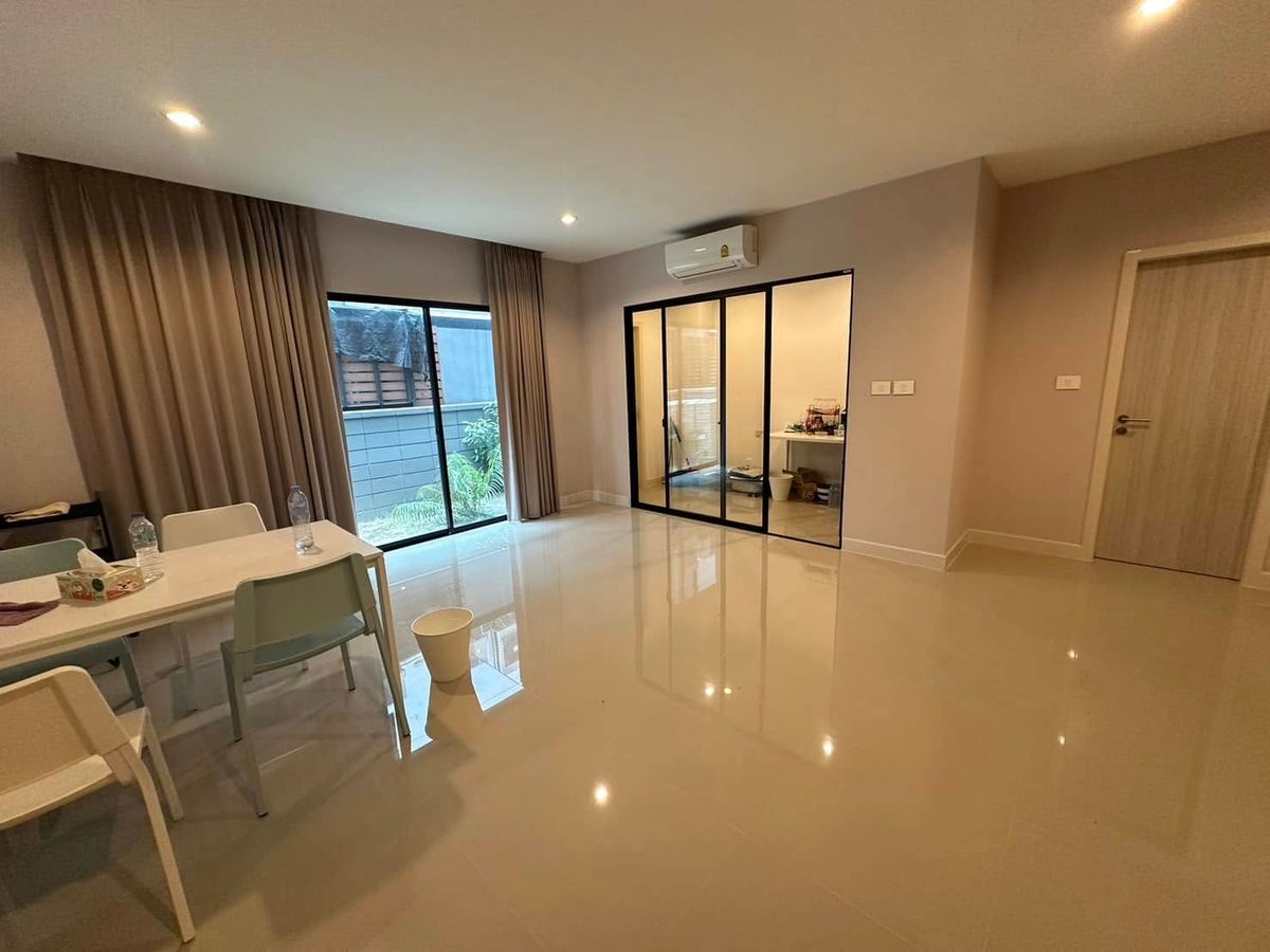 Premium Townhome 3 Storey - Nirvana Define Srinakarin-Rama 9