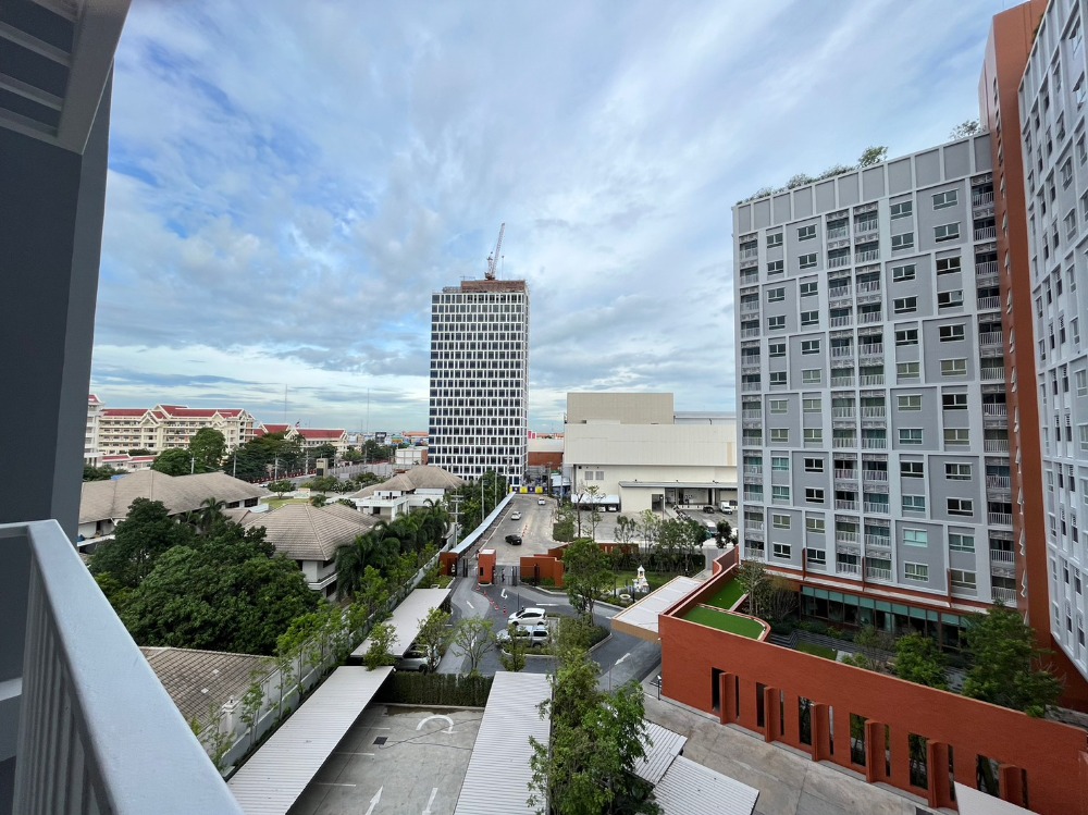 Fully Furnished Condo near Central Ayutthaya with City View