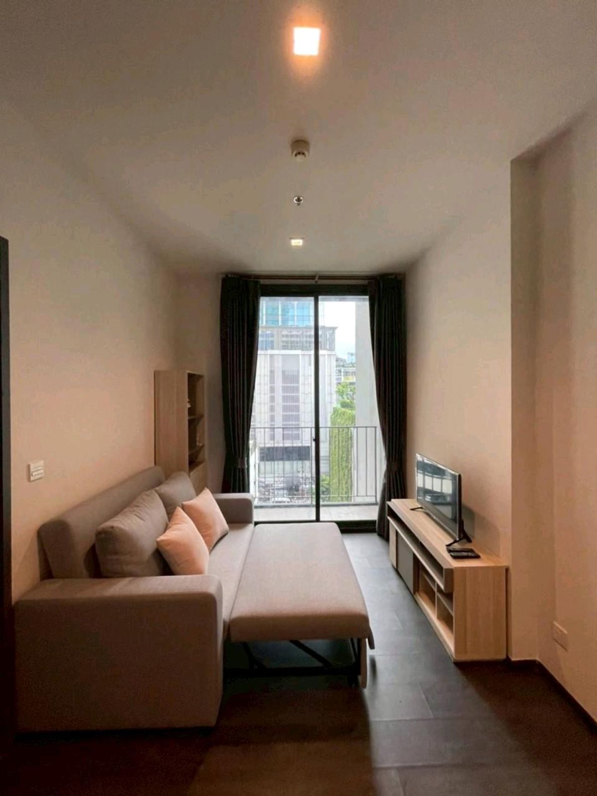 Edge Sukhumvit 23 - 1 Bedroom Fully Furnished Apartment