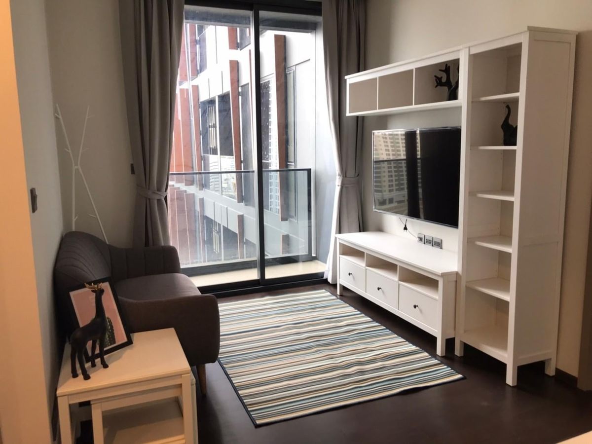Cozy 2 Bed on High Floor at The Line Ratchatewi near BTS
