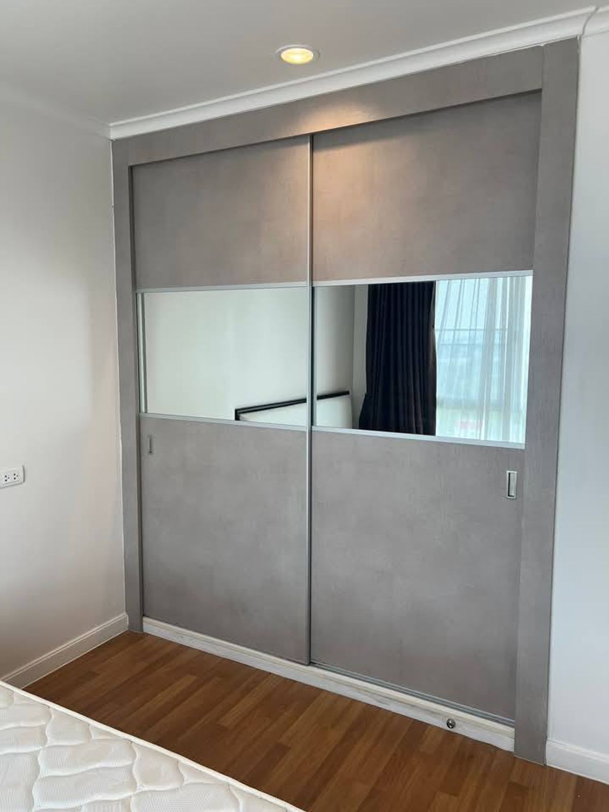 Lumpiny Riverside Rama3 - Spacious 1-Bedroom Apartment