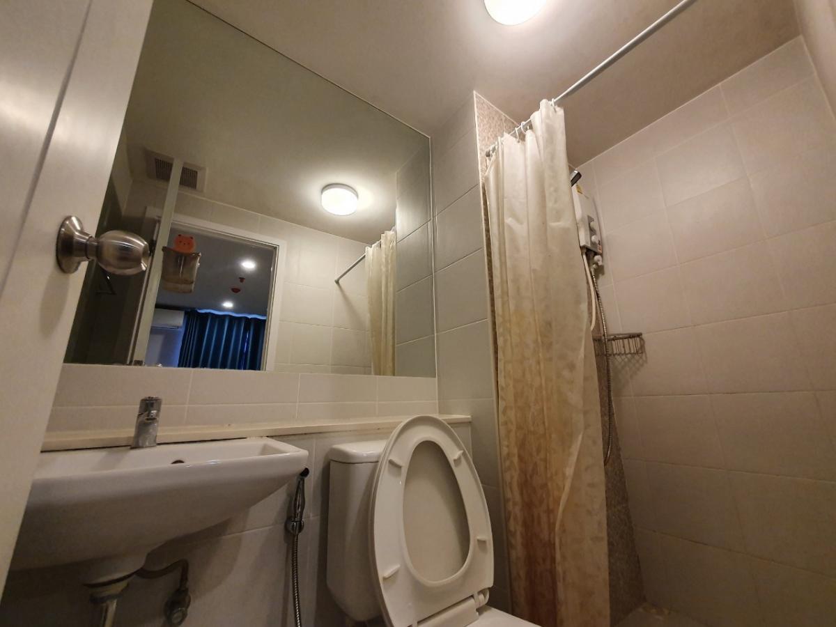 Compact Studio Apartment at Plum Pinklao