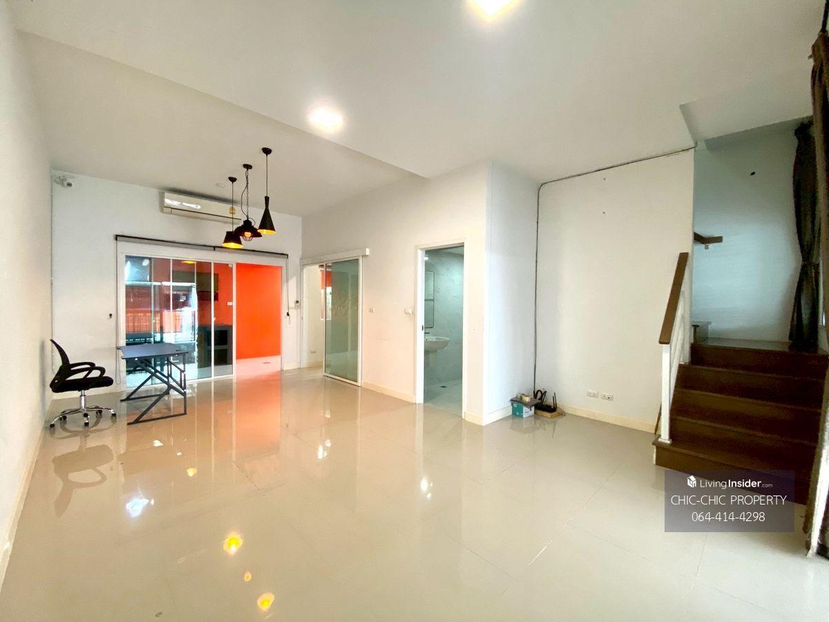 2-Story Townhouse near Suvarnabhumi, 3 Bedrooms, 3 Bathrooms