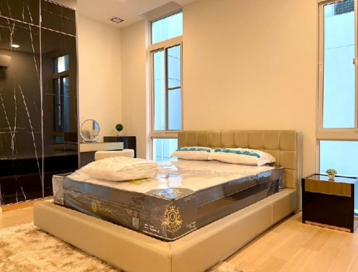 3-Story Fully Furnished House near Ekkamai-Ramintra Expressway