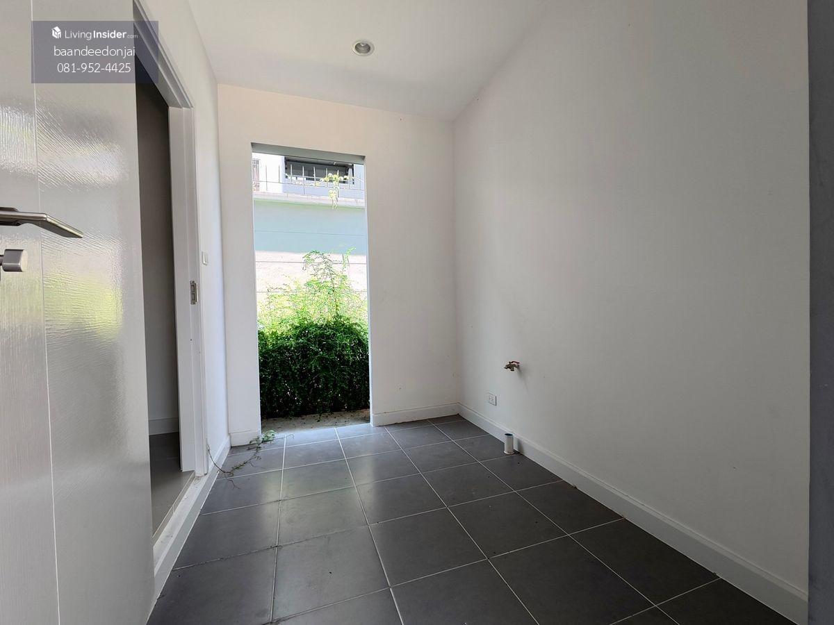 VCom Pound Bangna Detached House - 3 Bedrooms, Close to Expressway
