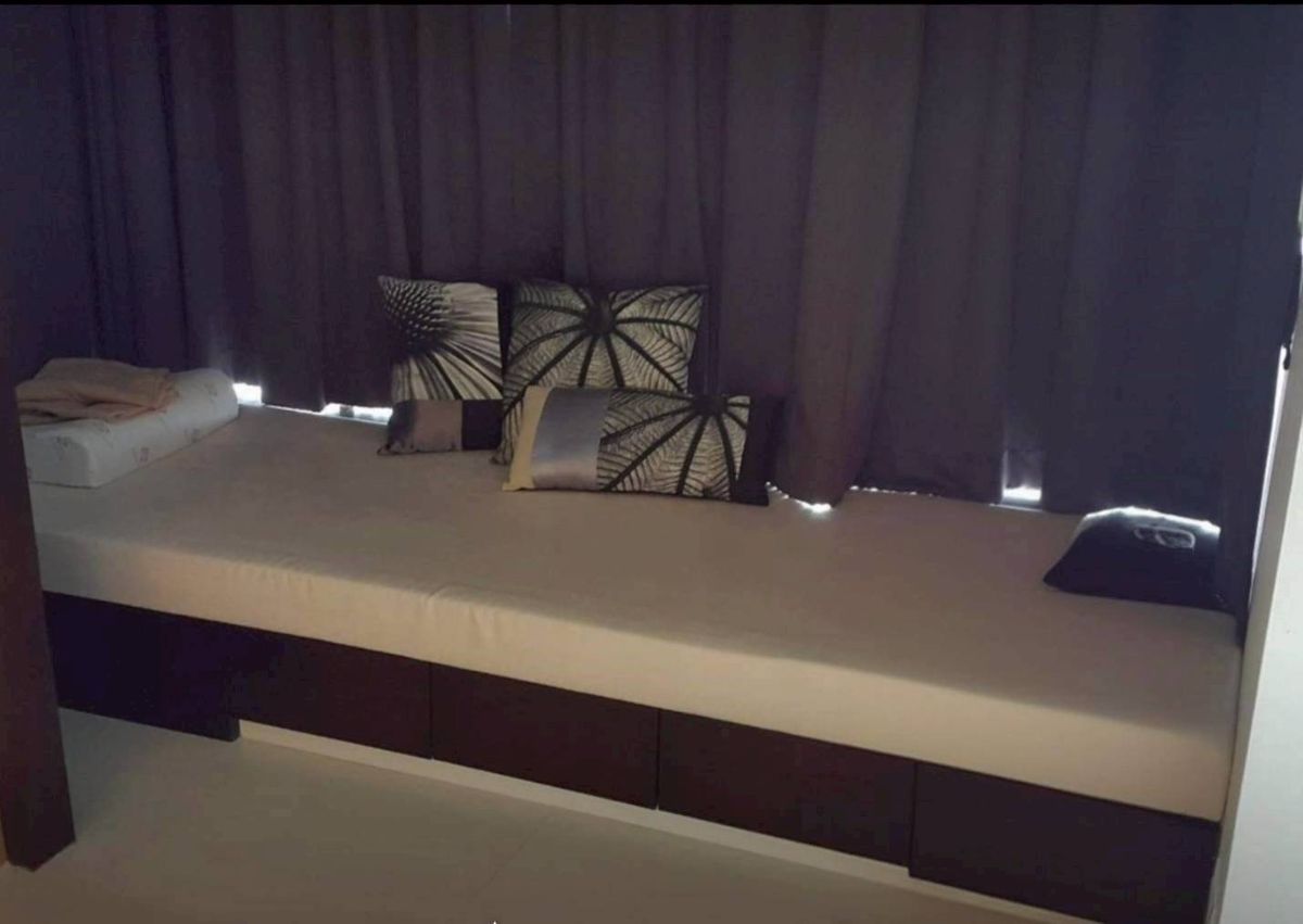 Four Wing Residence Condo - Convenient Bangkok Location