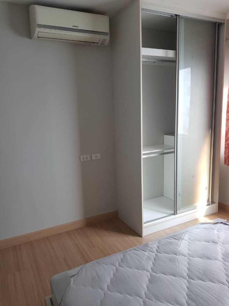 Compact 32 sqm Studio Apartment with Complete Furniture