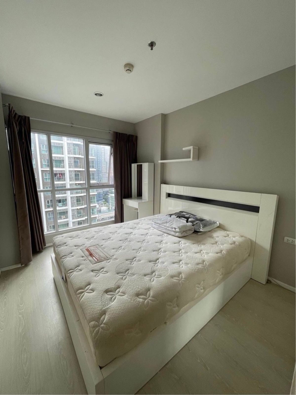Aspire Rama 9 - Compact Modern Apartment