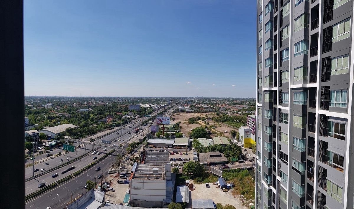 1 Bedroom Condo near The Mall Bang Khae, MRT Station, Pool View