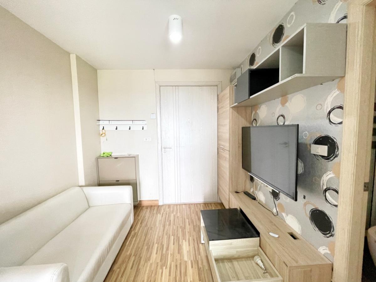 Spacious Studio Apartment near MRT Khlong Bang Phai