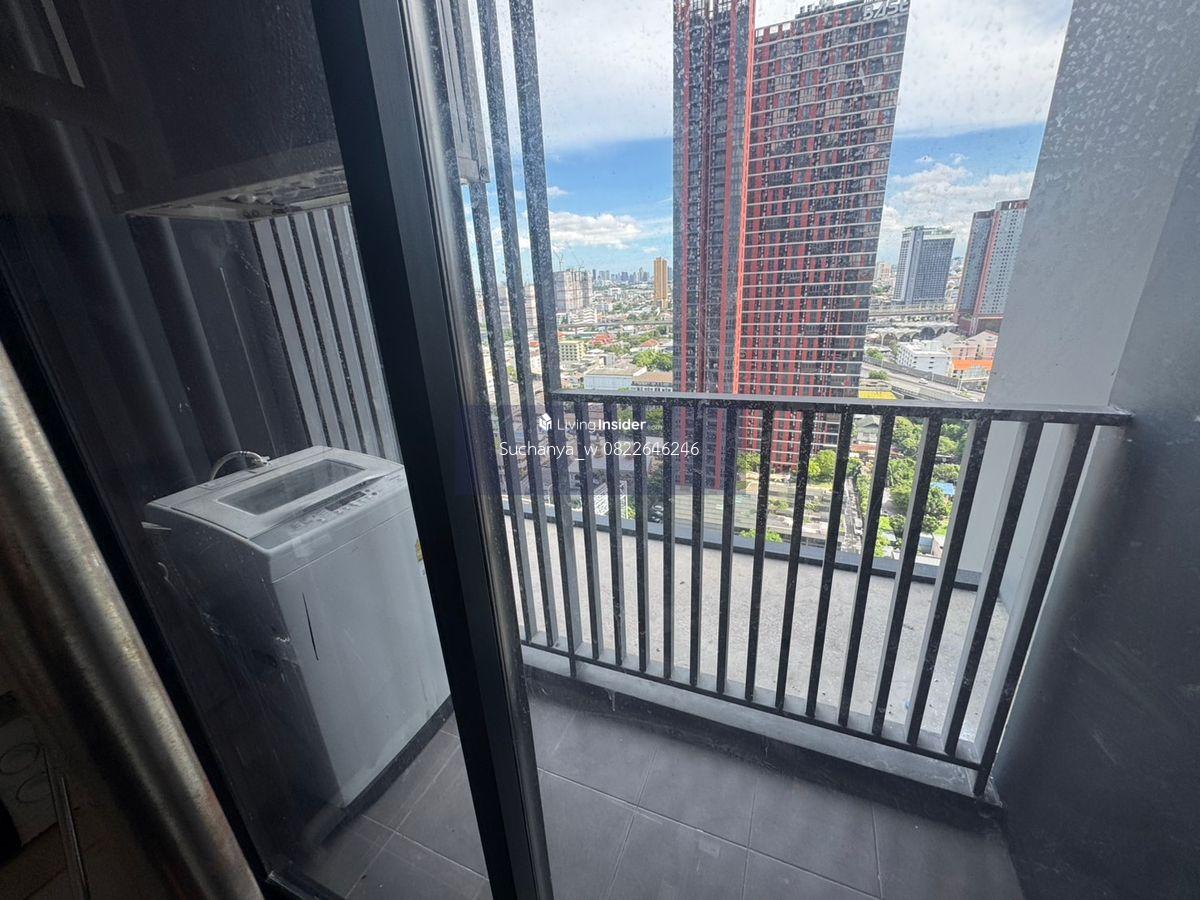 Metris Rama9 - 1 Bedroom Condo with High-End Features