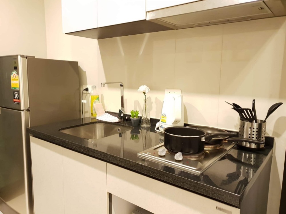The Base Central Pattaya - Pool View Studio Apartment