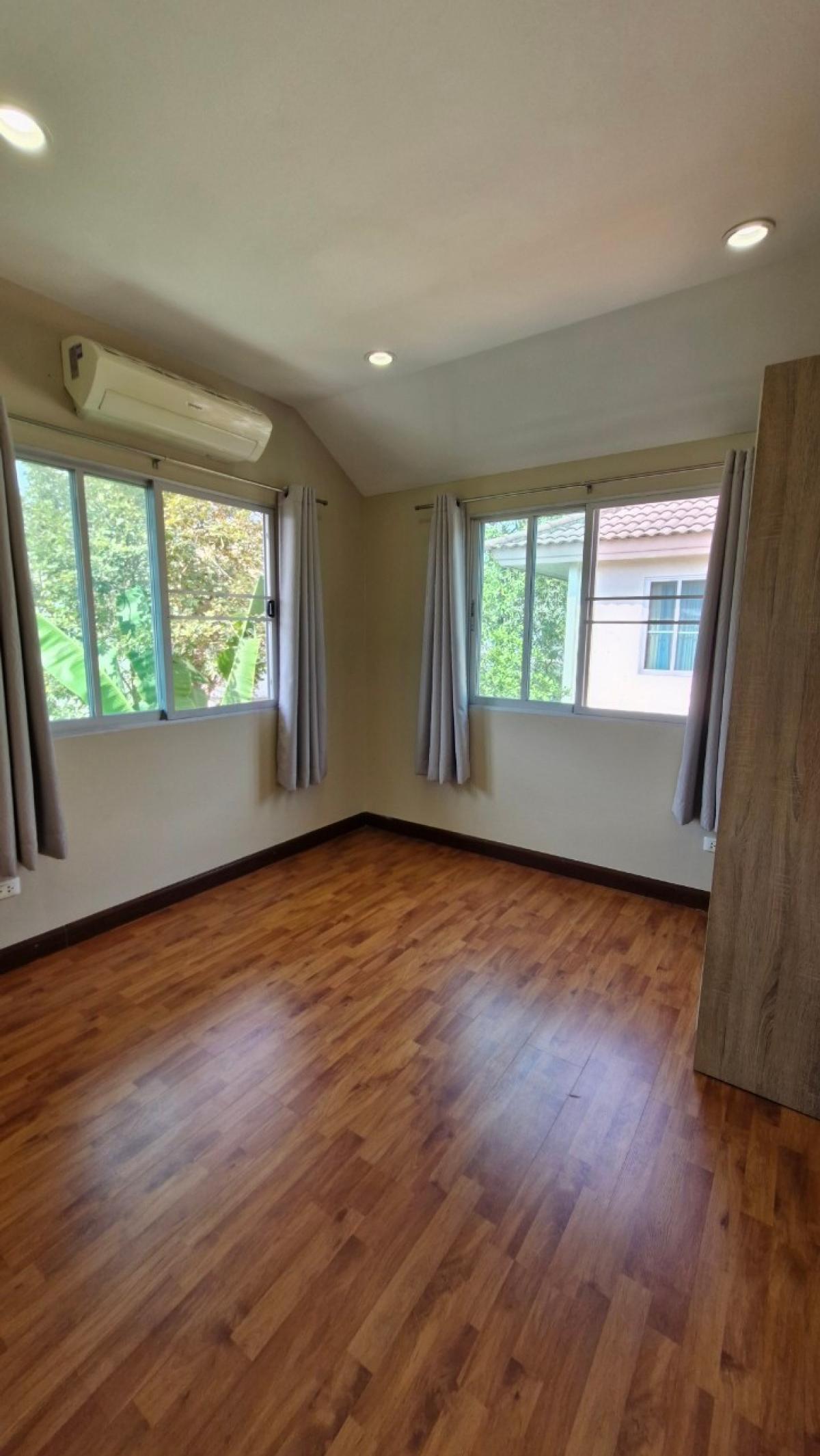 Fully Furnished Single House in Lam Luk Ka Khlong Si