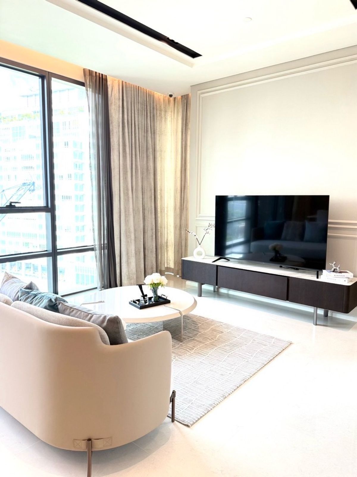 Luxury 2-Bedroom Corner Condo with Premium Facilities