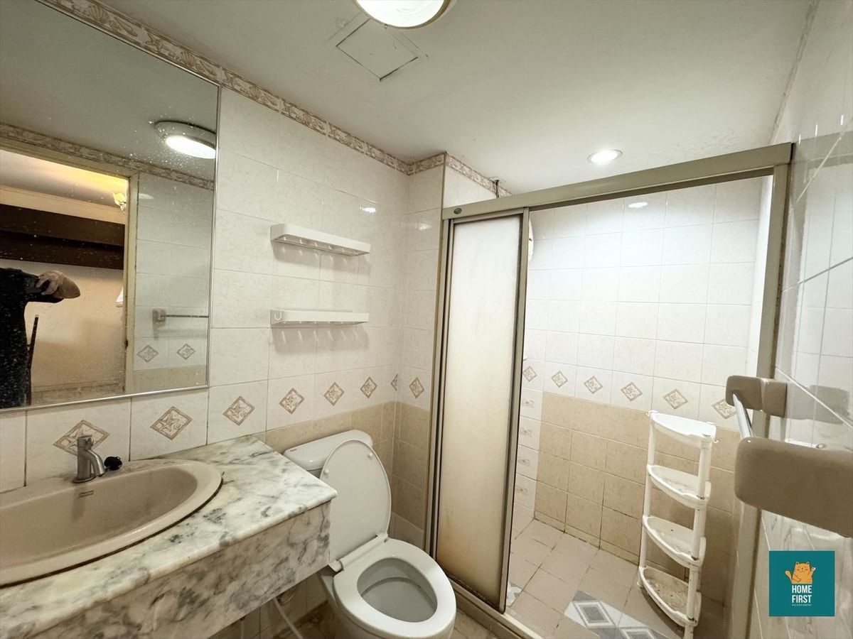 Lumpini Place Sathorn - Newly Renovated Studio Apartment