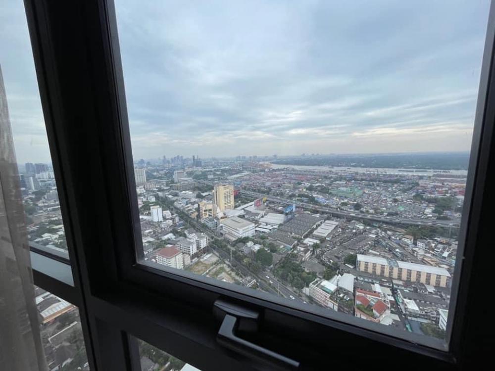 Oka Haus 2 Bedroom Condo with City View