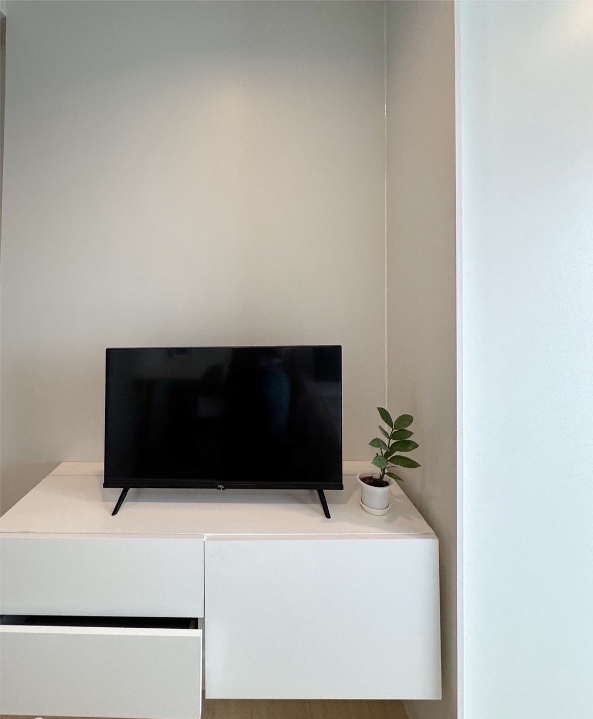 Metro Sky Wutthakat Condo - Near BTS, Fully Furnished
