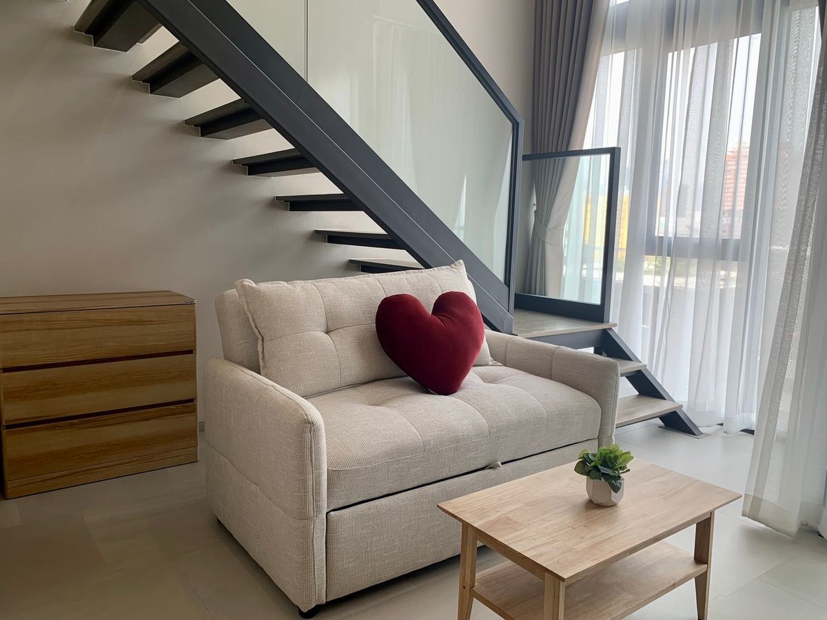 Luxurious 1-bedroom condo near BTS National Stadium