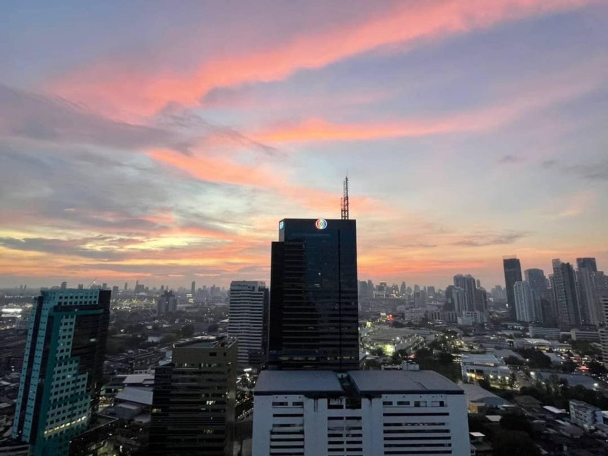 Oka HAUS Sukhumvit 36 - 1 Bedroom Apartment near BTS Thonglor
