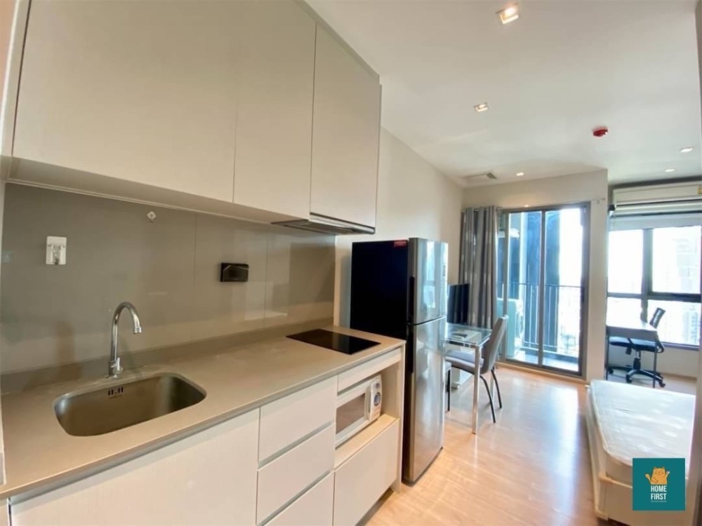 Studio apartment at Whizdom Station Ratchada-Tha Phra, high floor, beautiful view