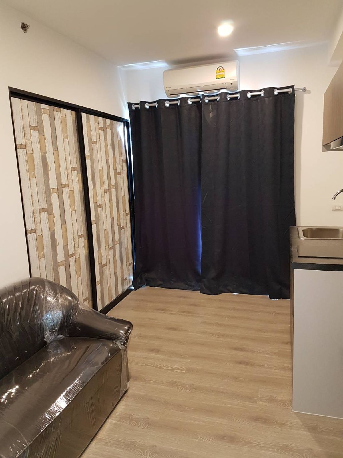 Cozy Condo at Ken Sington near Thepharak Road, Samut Prakan